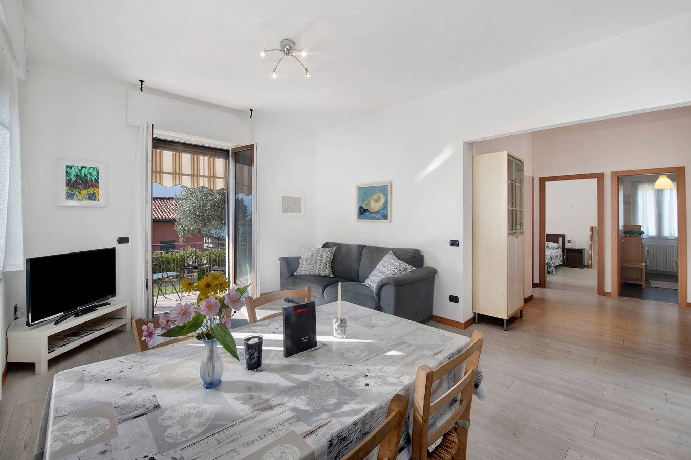 Appartamento intero, Appartamento per le vacanze "Sibi Apartment" con Wi-Fi e giardino in Lierna, Prealpi Bergamasche Occidentali