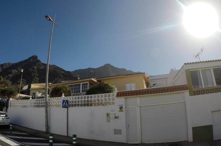 Apartamento para 8 personas, con jacuzzi y jardín en Bajamar