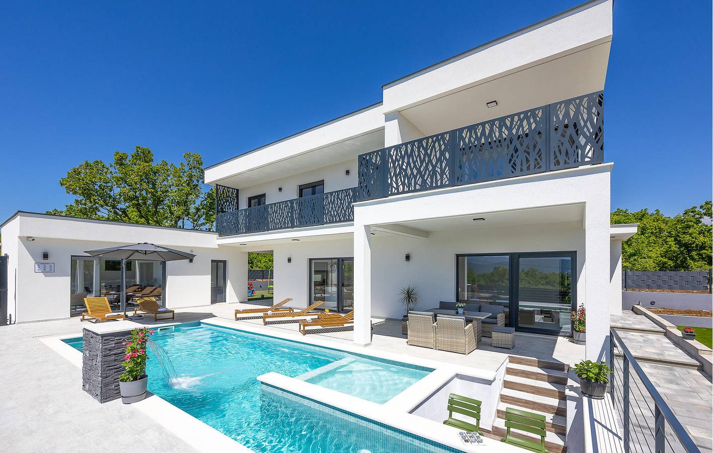 Charmantes Apartment mit Pool in der Nähe von Imotski und dem Modro Jezero in Imotski, Makarska Riviera