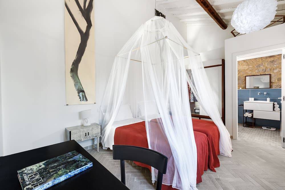 Luxury villa, swimming pool, shaded terraces, panoramic view, sauna fitness room in Grosseto, Grosseto Provinz