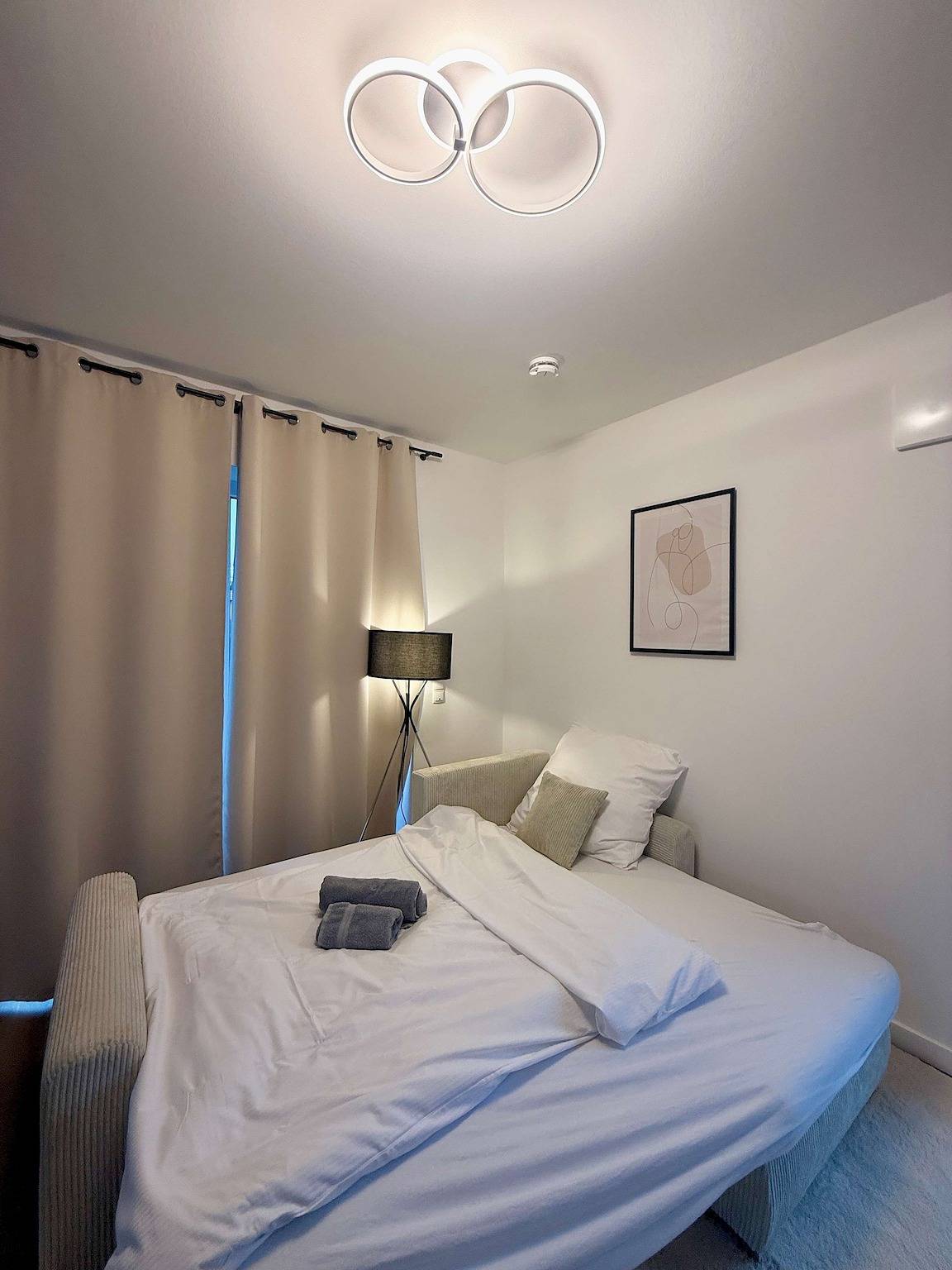 Ganze Wohnung, Ferienwohnung für 3 Personen mit Balkon/Terrasse in Henstedt-Ulzburg, Kreis Segeberg