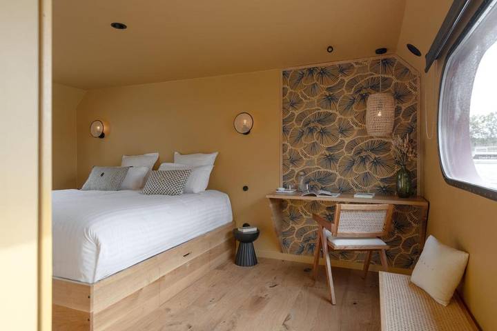 Chambre d’hôte pour 4 personnes, avec sauna ainsi que terrasse et jacuzzi à Aigues-Mortes - 4