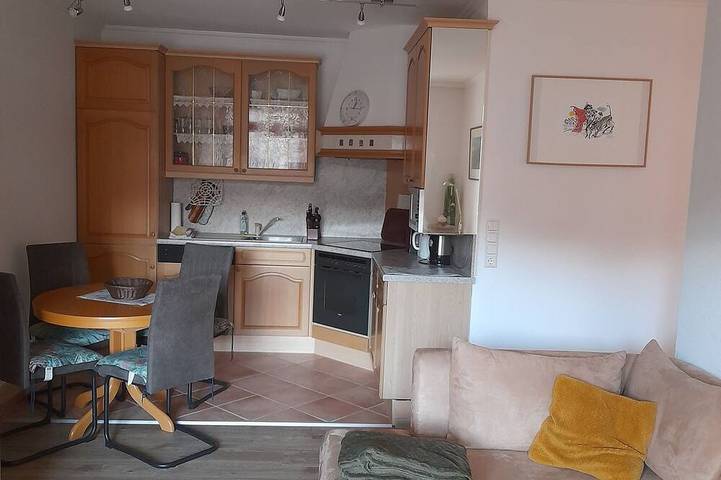 Ferienwohnung für 4 Personen, mit Balkon und Pool sowie Sauna