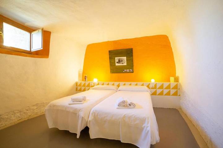 Casa rural para 5 personas, con Balcón y Terraza además de Jardín y Piscina en Ribera Navarra - 2