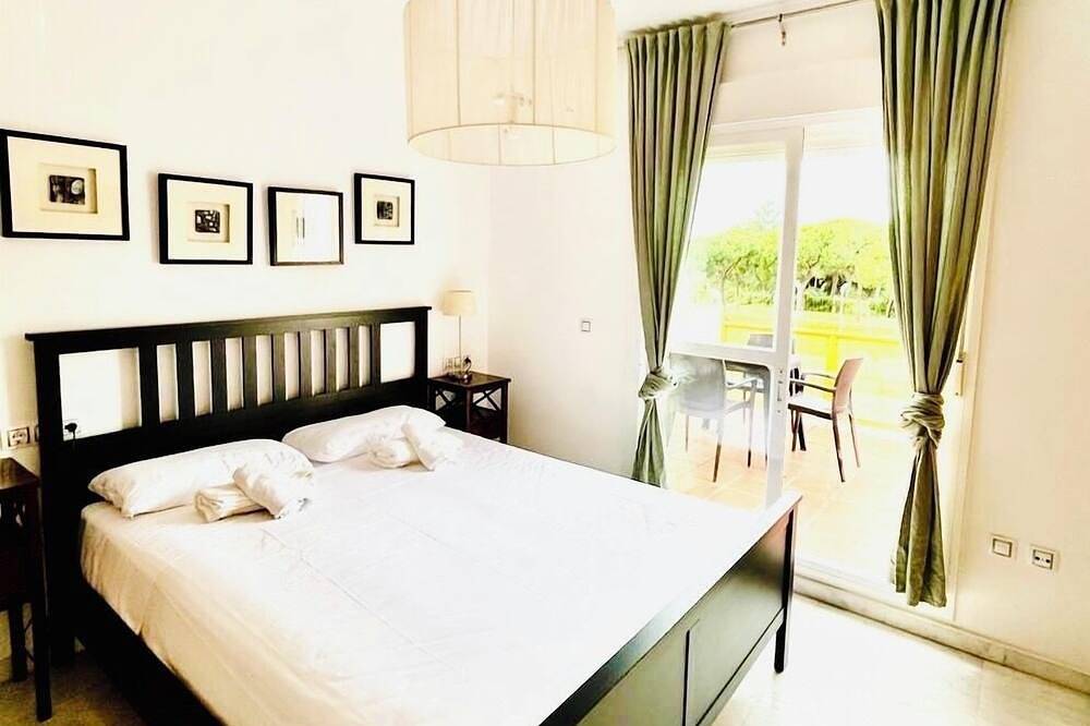 Splendid, luxurious beach holiday house near fishing villages. A/C pool** in Playa Nueva Umbría, El Portil