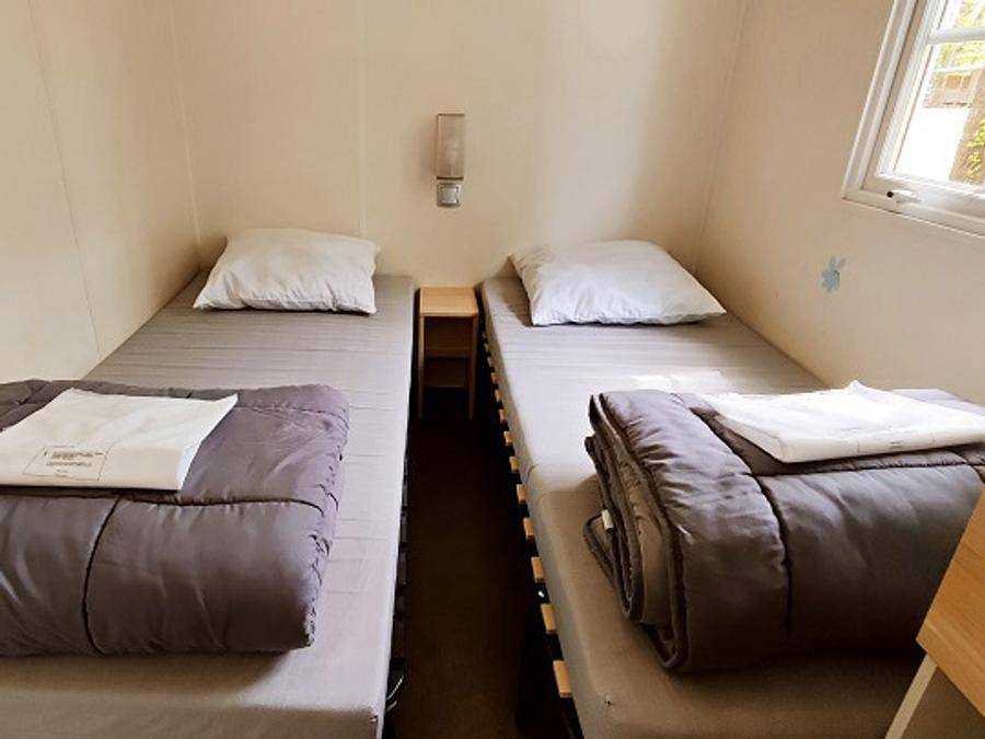 Flower Camping Les Terrasses de Dordogne - Mobilheim 6 personen - Mobilheim Premium 30 m² (3 Zimmer) halboffene Terrasse 15m² + Tv + Lv + Clim 6 Pers. in Rouffignac-Saint-Cernin-de-Reilhac, Périgord Noir