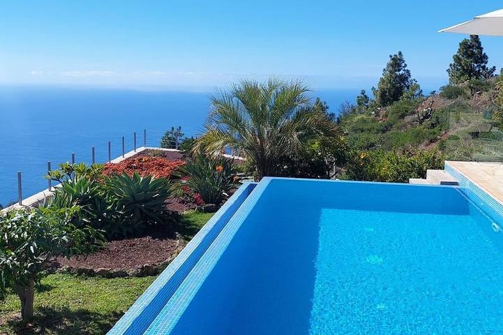 Ferienhaus für 4 Personen, mit Terrasse und Garten