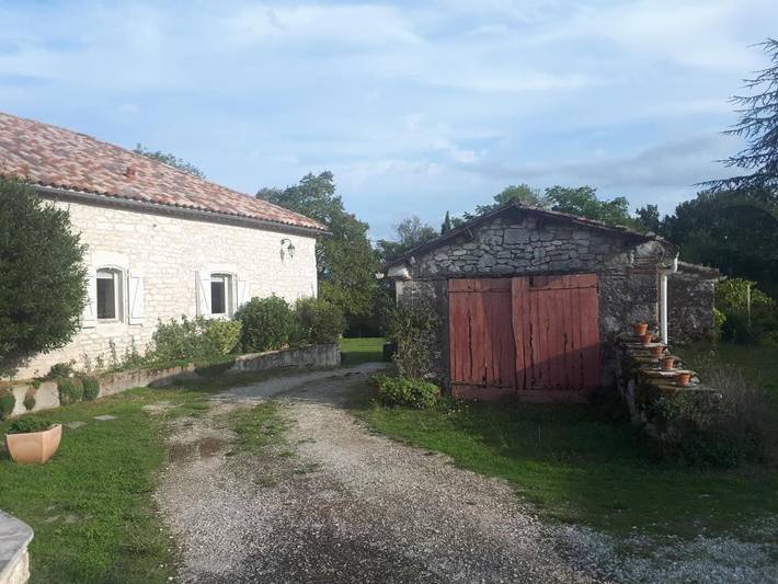 Location de vacances pour 10 personnes, avec jardin et vue à Fargues - 2