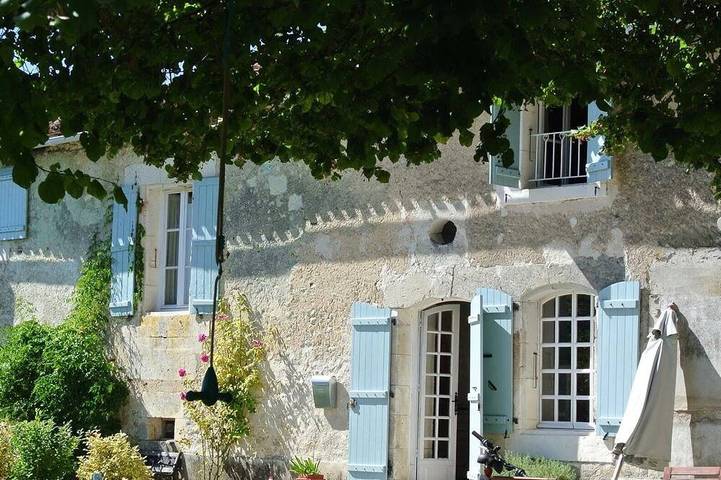 Location de vacances pour 10 personnes, avec Terrasse et Jardin à Saint-Séverin