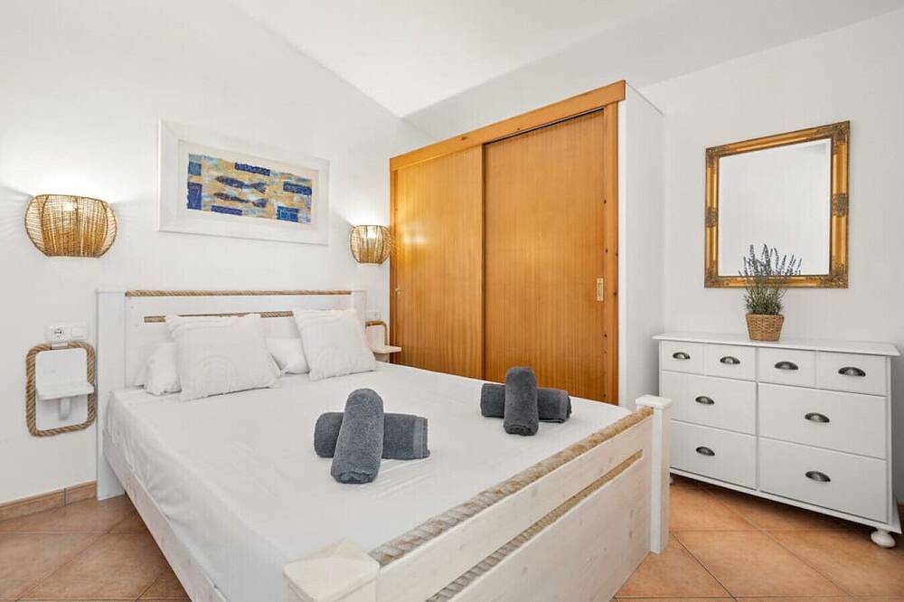 Villa Gloria - Cheerful 2-bedroom villa with pool in Cala en Bosc, Ciutadella