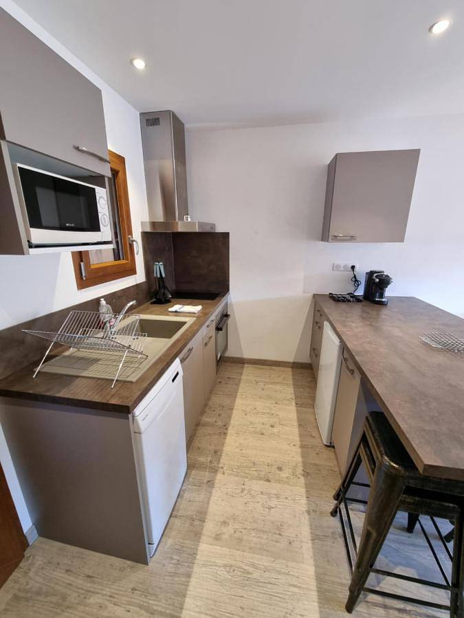 Location de vacances pour 2 personnes, avec vue ainsi que jardin et terrasse à Barcelonnette - 2