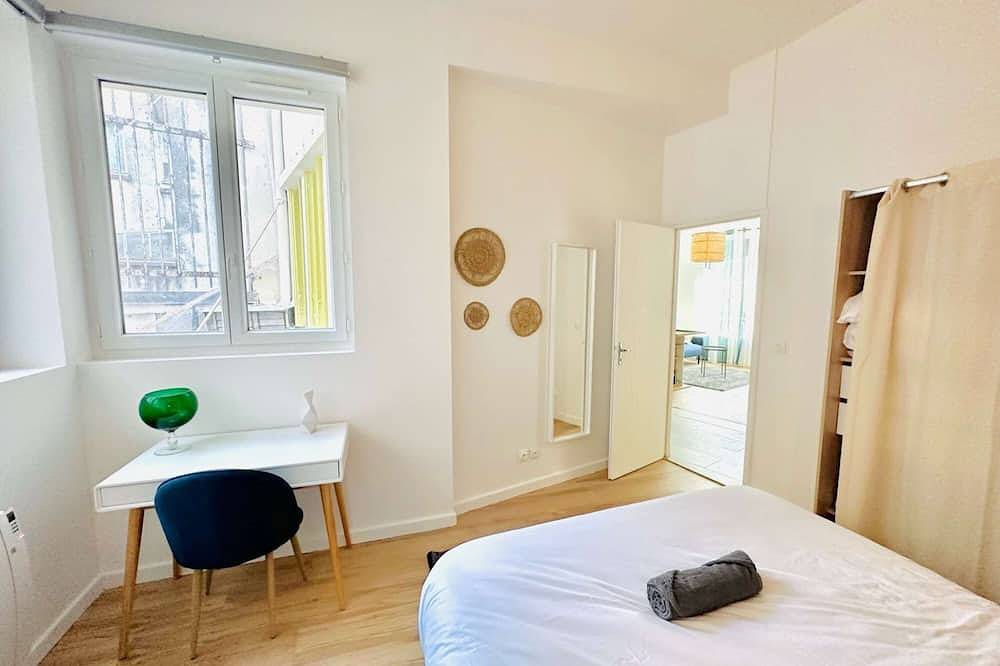 Entire apartment, Le 101 - Furnished apartment - 1st floor in Gien, Montargis region