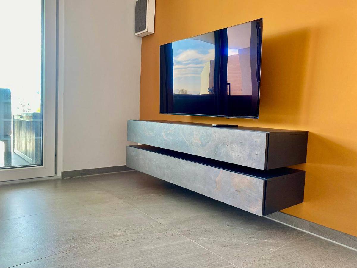 Ganze Wohnung, Penthouse Apartment mit Alpenblick in Friedrichshafen, Region Bodensee-Oberschwaben