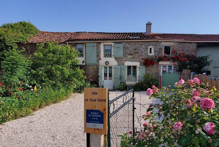 Gîte pour 4 personnes, avec terrasse et piscine en Vendée - 2
