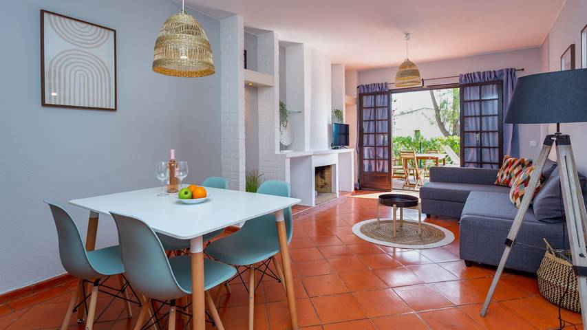 Apartamento entero, Gorgeous 2Bdr W/Patio & Pool by Lovelystay in Vilamoura, Quarteira