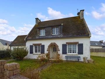 Gîte pour 6 personnes, avec terrasse à Plovan