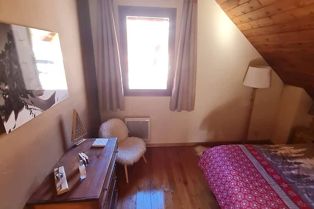 Le Challos, Beau Chalet 9 personnes, 5 pièces, 120m2 à Allos in Allos, Région Castellane