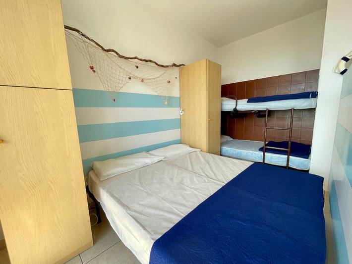 Studio für 4 Personen, mit Meerblick und Balkon/Terrasse in Porto Santa Margherita - 3