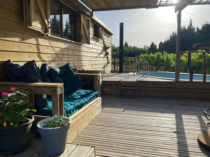 Location de vacances pour 4 personnes, avec piscine ainsi que jardin et vue à Roquemaure - 2