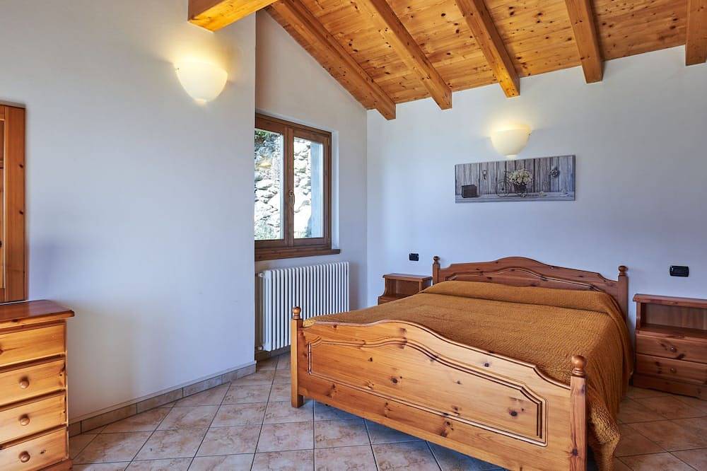 Ferienhaus Ronco in Dongo, Comer See