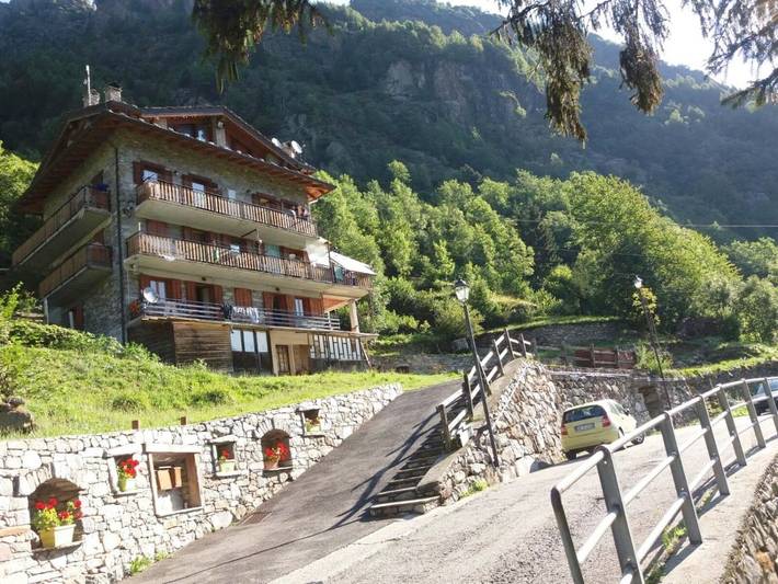 Chambre d’hôte pour 3 personnes, avec jardin et jacuzzi dans Vallée d'Aoste - 2