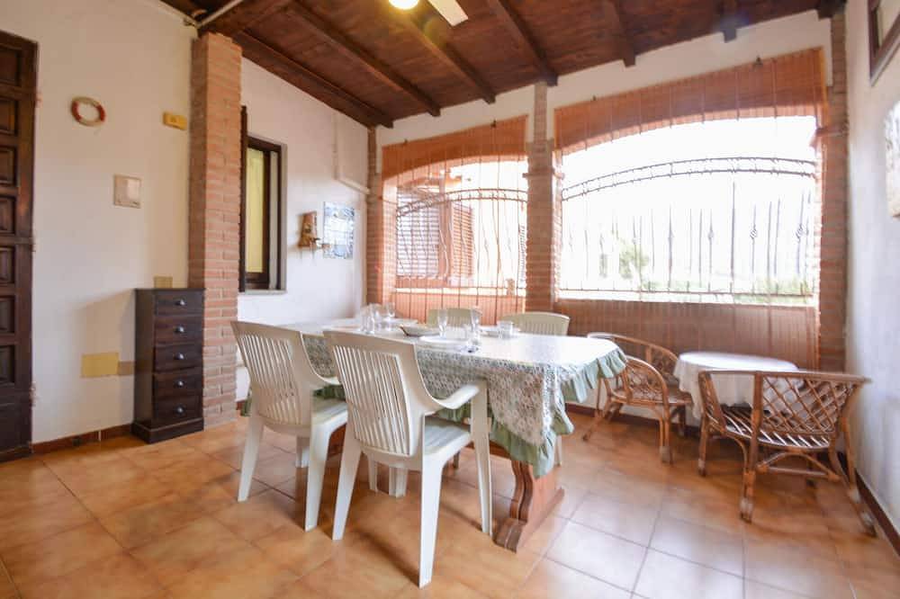 Appartamento intero, Splendido appartamento con 2 camere da. in Solanas, Comune di Sinnai