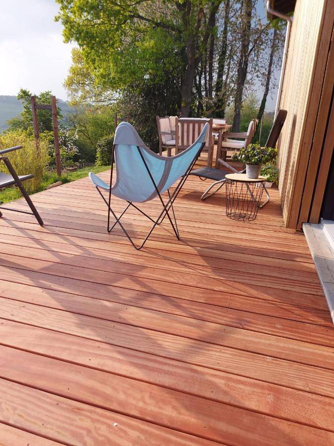 Location de vacances pour 2 personnes, avec terrasse ainsi que vue et jardin à Theux - 2