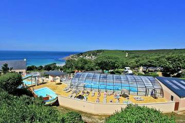 Camping für 5 Personen, mit Terrasse und Ausblick sowie Pool, mit Haustier in der Normandie