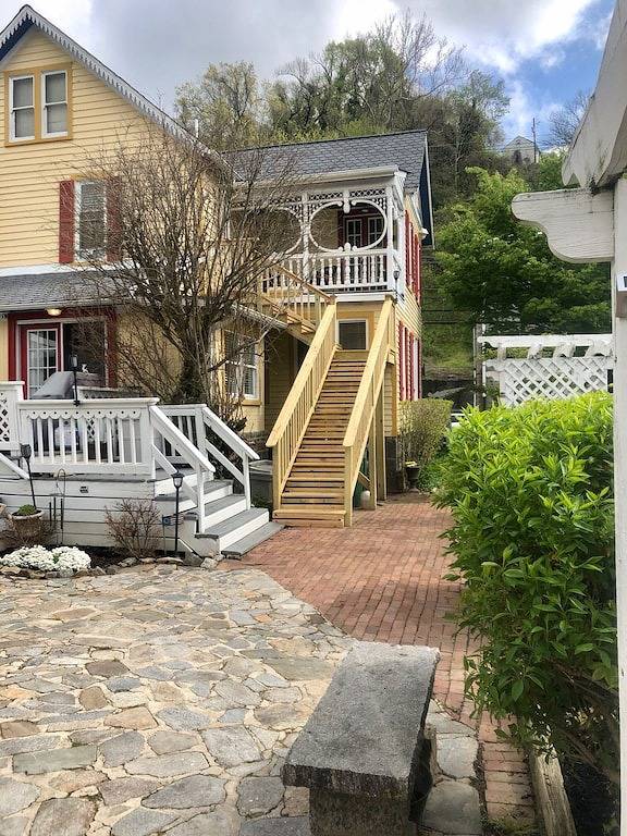 Vacation rental for 2 people, with balcony in Chesapeake Bay