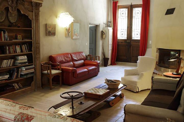 Gîte pour 15 personnes, avec terrasse et jardin à Le Beaucet - 2