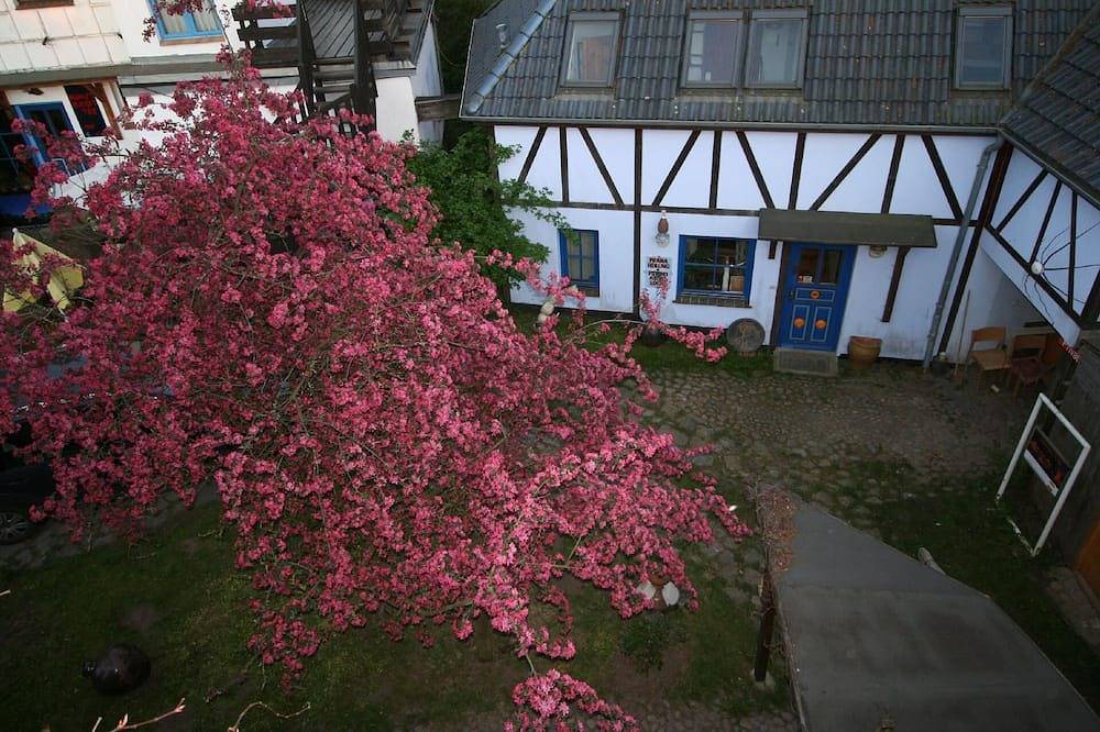 Ganze Wohnung, Ferienwohnung in Retschow mit Grill und Garten in Retschow, Bad Doberan & Umland