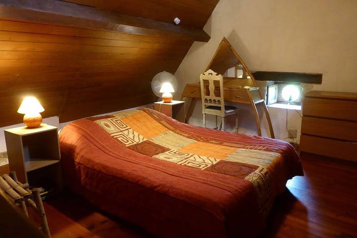 Location de vacances pour 6 personnes, avec terrasse et jardin à Saint-Front-sur-Lémance - 2