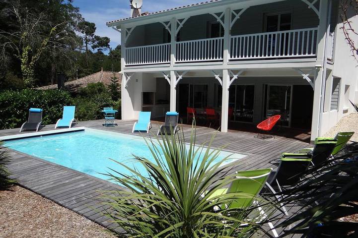 Holiday rental for 10 people, with garden in Cap Ferret