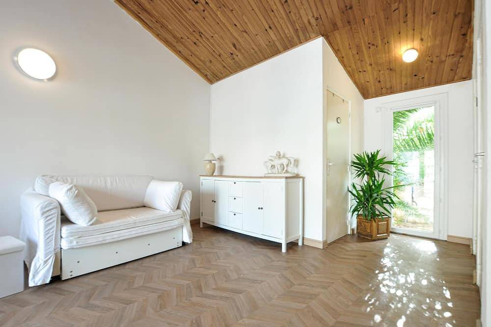 Lovely home in Mouans-Sartoux with swimming pool in Mouans-Sartoux, Mediterranean Coast (France)