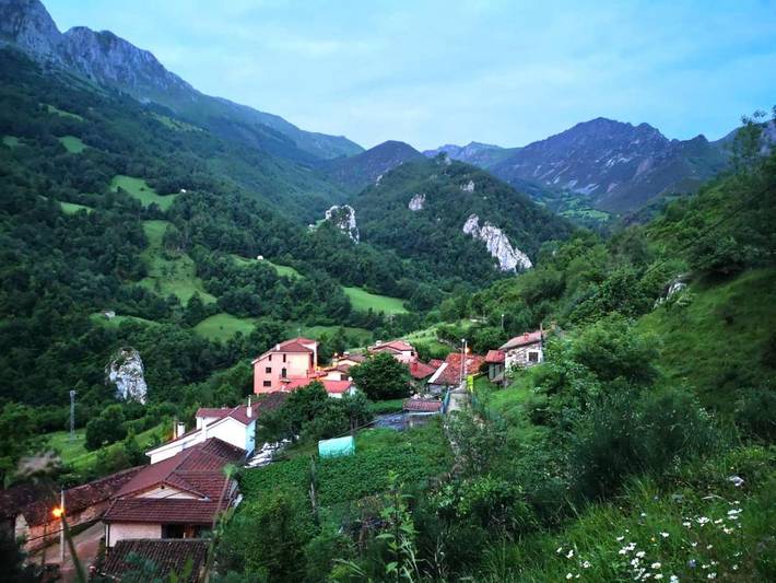 Hôtel pour 2 personnes, avec Vue à Lena
