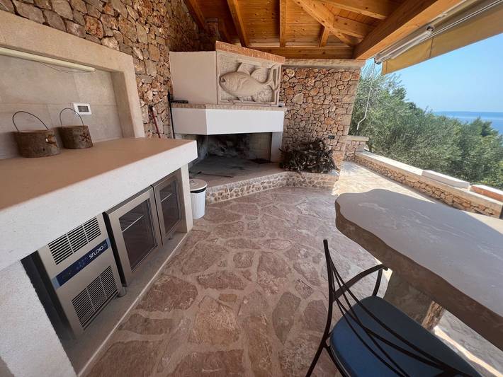 Villa pour 6 personnes, avec jardin et vue sur l’océan ainsi que balcon et sauna à Bol - 4