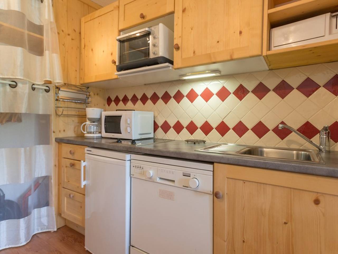 Estudio entero, Estudio renovado cerca de las pistas con balcón in La Plagne, Bellentre