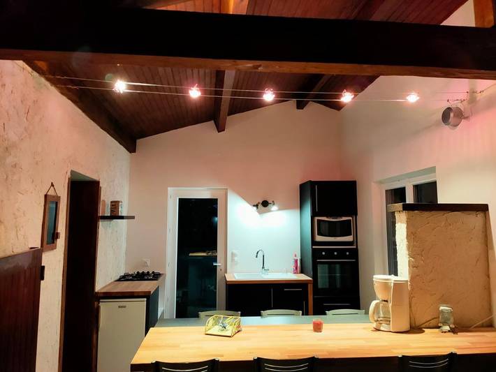 Location de vacances pour 3 personnes, avec terrasse, animaux acceptés dans Chalain-le-Comtal - 4