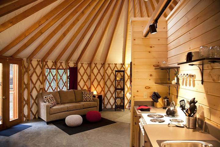 Cabin for 4 people, with terrace and yard as well as sauna in Acadia National Park