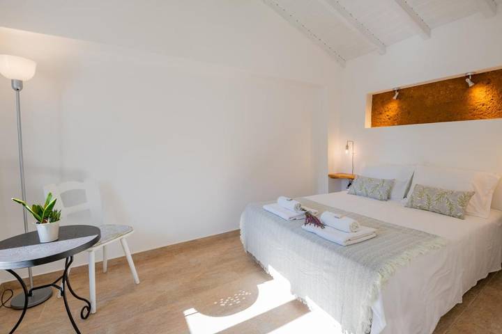 Apartamento inteiro, King Room with Pool View in Costa Alentejana