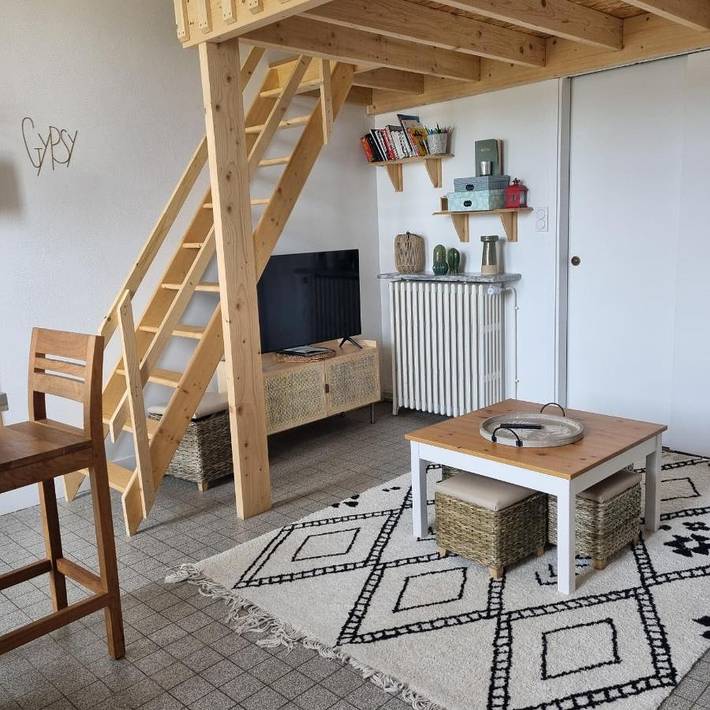 Location de vacances pour 4 personnes, avec jardin à Isigny-le-Buat - 3