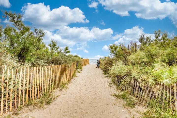 Estudio entero, Estudio con terraza a pocos pasos de la playa en La Grande Motte - renovado 2026 in La Grande-Motte, Costa mediterránea (Francia)