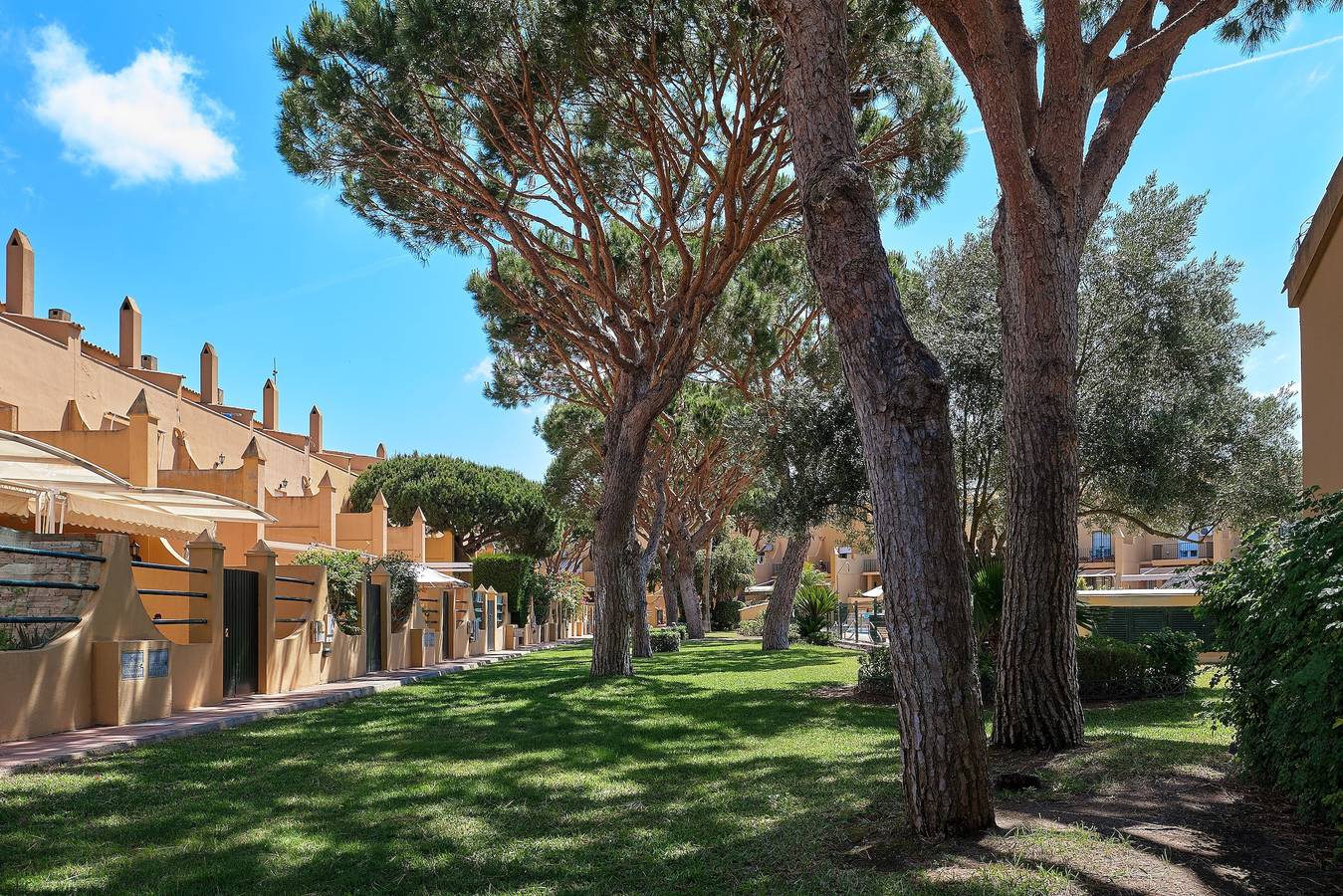 Ferienhaus "Marisa" mit Pool, Garten, Terrasse, Balkon und Wlan in Sancti Petri, Chiclana de la Frontera