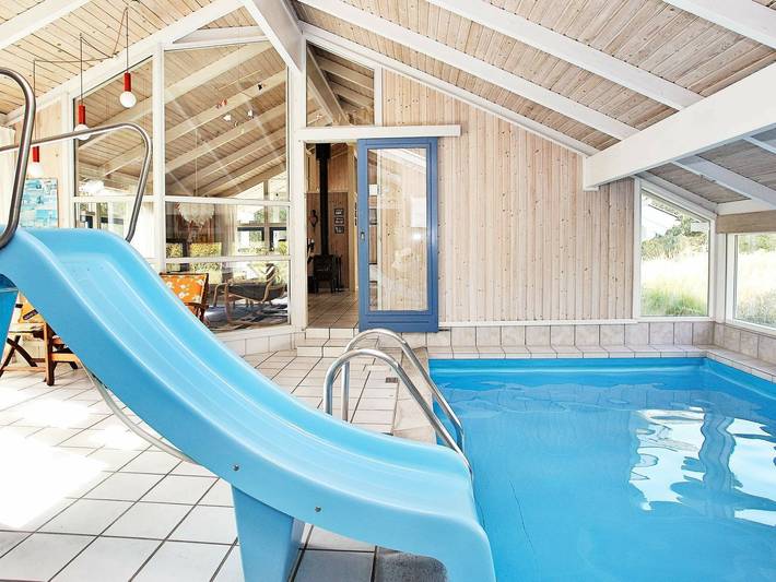 Ferienhaus für 8 Personen, mit Terrasse und Pool auf Læsø
