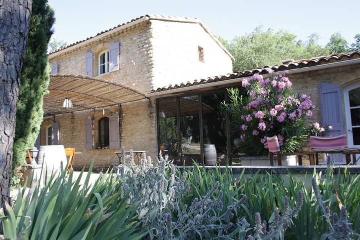 Ferienhaus für 6 Personen, mit Garten in Apt