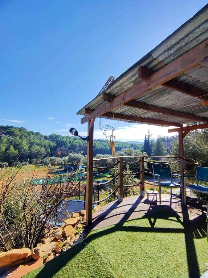 Un brin dfolies, bohème , nature, piscine chauffée de Pâques à Toussaint , spa , sauna, yoga ,massage in Le Beausset, Côte méditerranéenne (France)