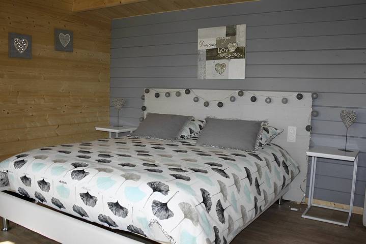 Chambre d’hôte pour 4 personnes, avec vue sur le lac et jardin