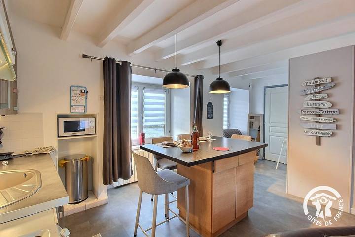 Gîte pour 2 personnes, avec terrasse et jardin à Plourhan - 3