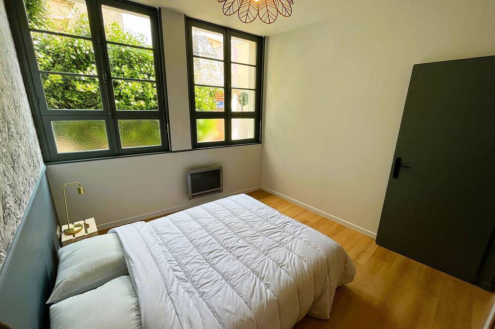 Entire apartment, The Appart du Palais 150m from the Grande Plage in Les Sables-d'Olonne, Vendée