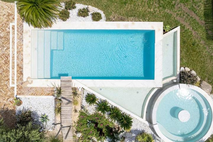 Appart’hôtel pour 8 personnes, avec jacuzzi ainsi que piscine et jardin